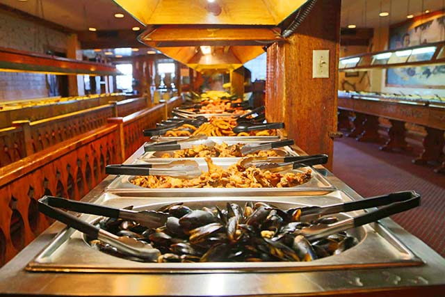 Paul Revere Smorgasbord offeres a family friendly buffet that offers plenty for everyone to enjoy and is priced just right